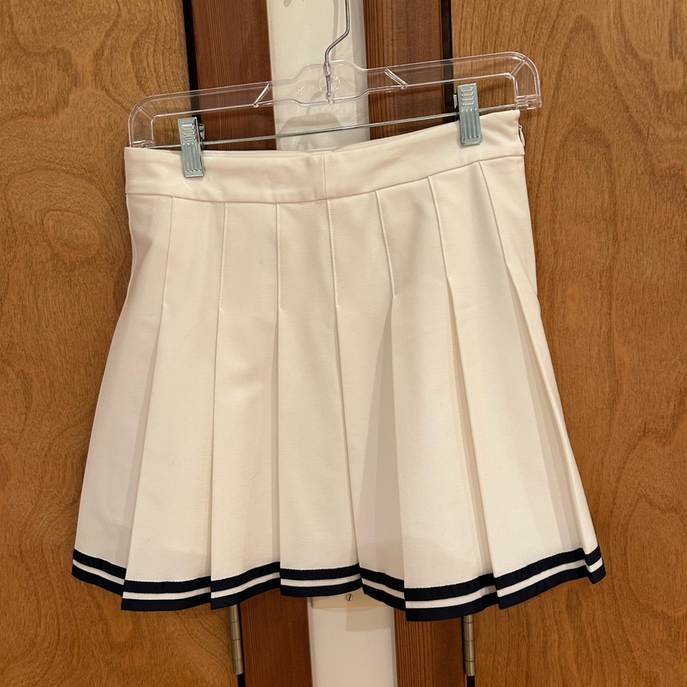 NWOT Aritzia (Sunday Best) Olive Pleated Micro Skirt - Picture 4 of 4